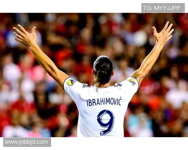 卡通足球明星伊布的传奇旅程与精彩瞬间揭秘